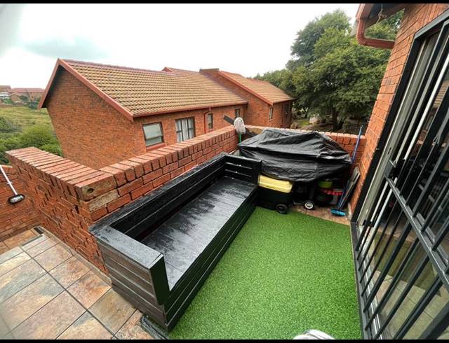 3 BEDROOM PROPERTY TO RENT IN SOUTH CREST